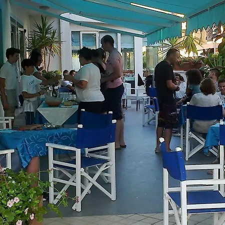 Hotel Albicocco 2*